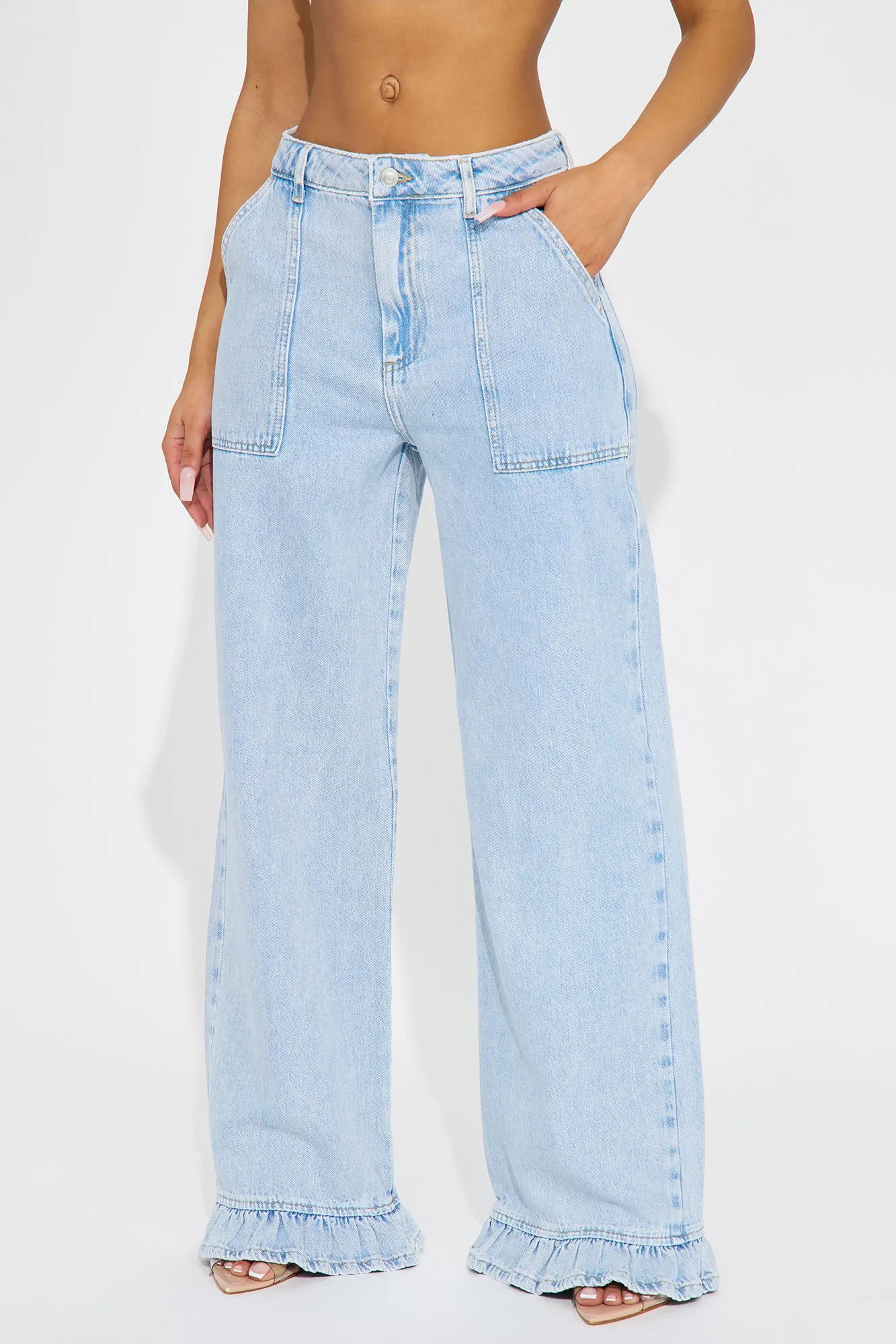 Amoura Ruffle Wide Leg Jeans - Light Wash