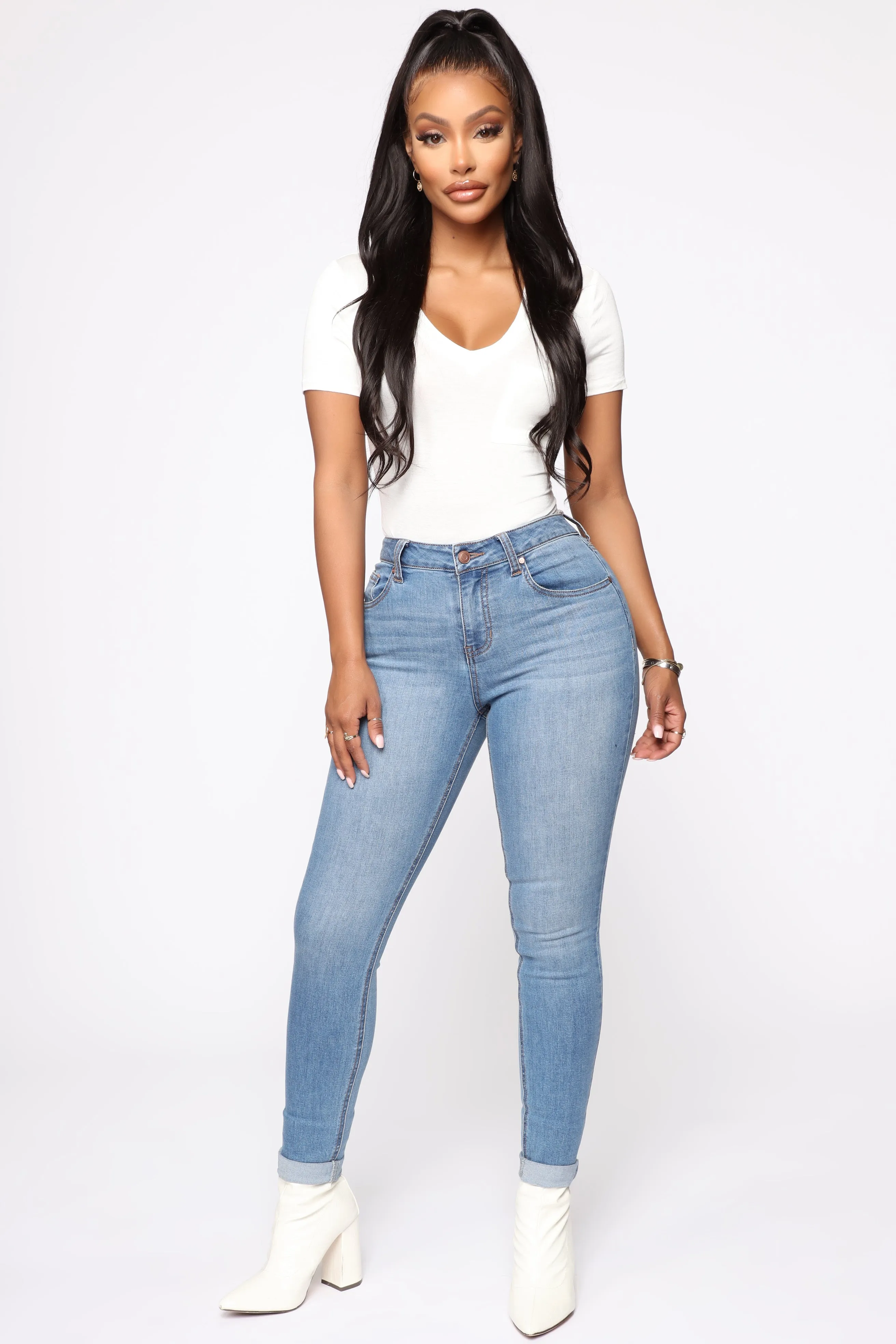 Back At You Ankle Jeans - Light Blue Wash